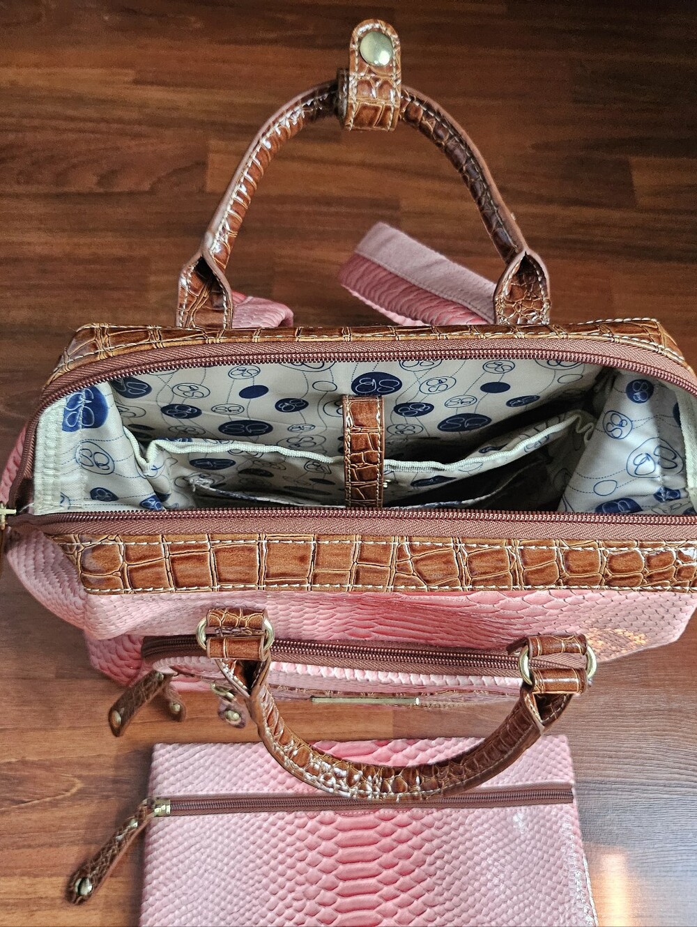 NWT Samantha Brown Ttavel Backpack Pink/Brown - Picture 10 of 10